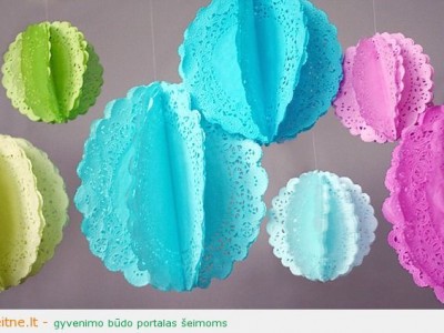 Rankdarbio idėja: trimatės nėrinių gėlės