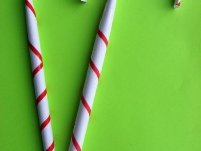 Darbeliai su vaikais: popieriniai saldainiai