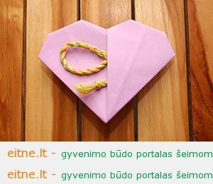 300px-Make-an-Origami-Pocket-Heart-Intro